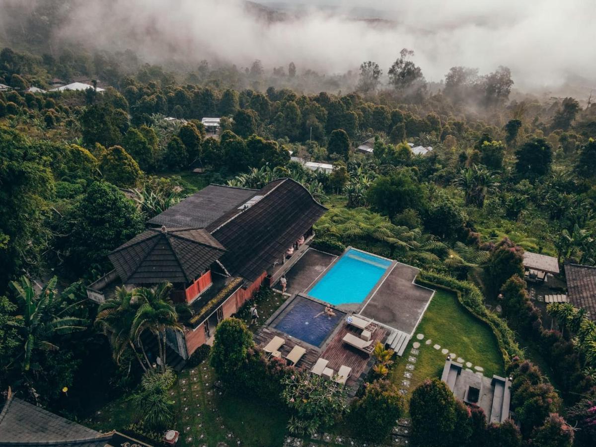 Menir Villa Munduk